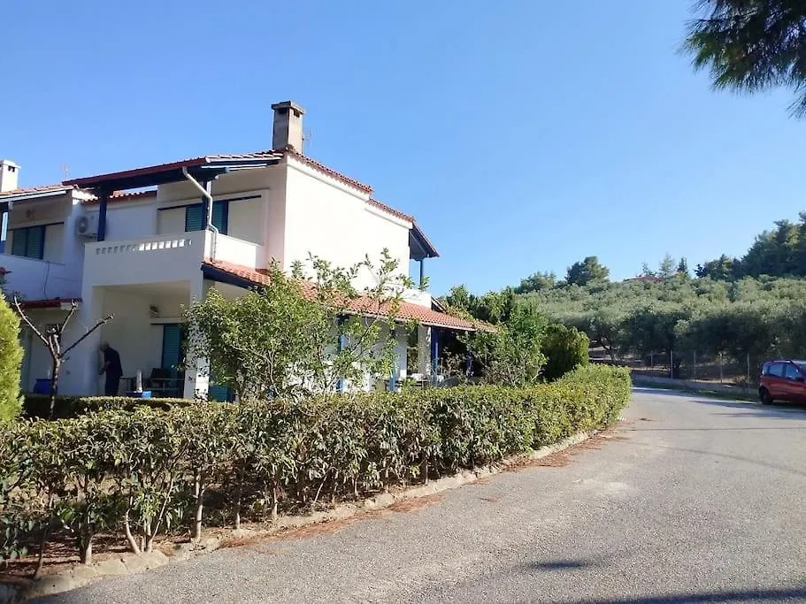 בית נופש הוילה Paliouri Blue House