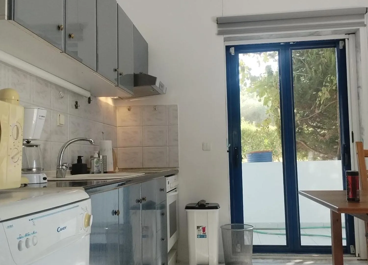הוילה Paliouri Blue House בית נופש